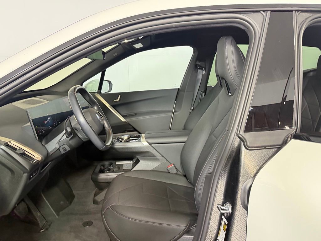 Used 2024 BMW iX xDrive50 w/ Convenience Package AWD/4WD image 22