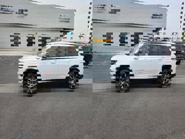 New 2025 Jeep Grand Cherokee L Limited w/ Trailer Tow Package