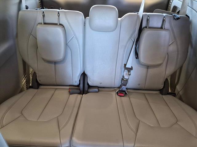 Used 2021 Chrysler Pacifica Touring-L w/ Uconnect Theater Family Group FWD image 19