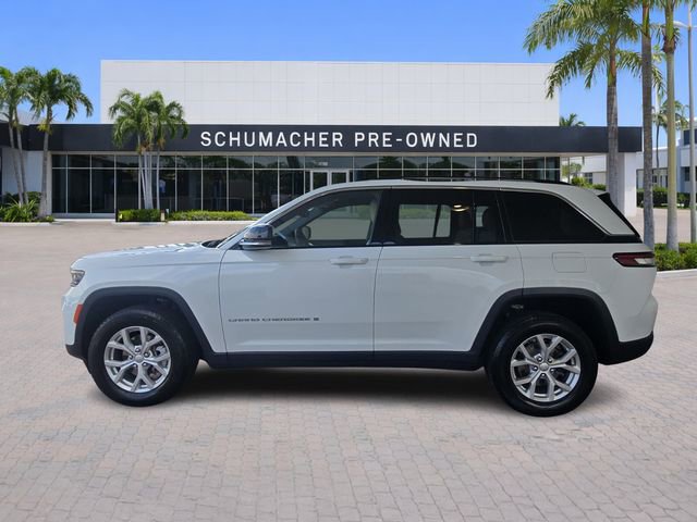 Used 2024 Jeep Grand Cherokee Limited image 4