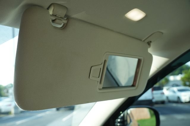 Used 2025 Kia Telluride S FWD image 45