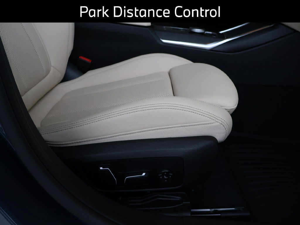 New 2026 BMW 330i xDrive Sedan w/ Premium Package AWD/4WD image 13