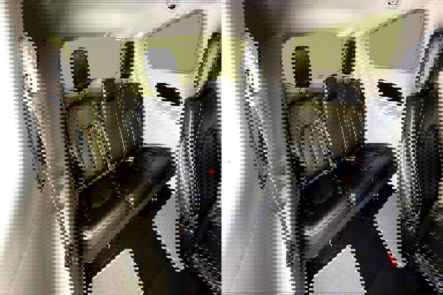 Used 2024 Chrysler Pacifica Touring-L image 25