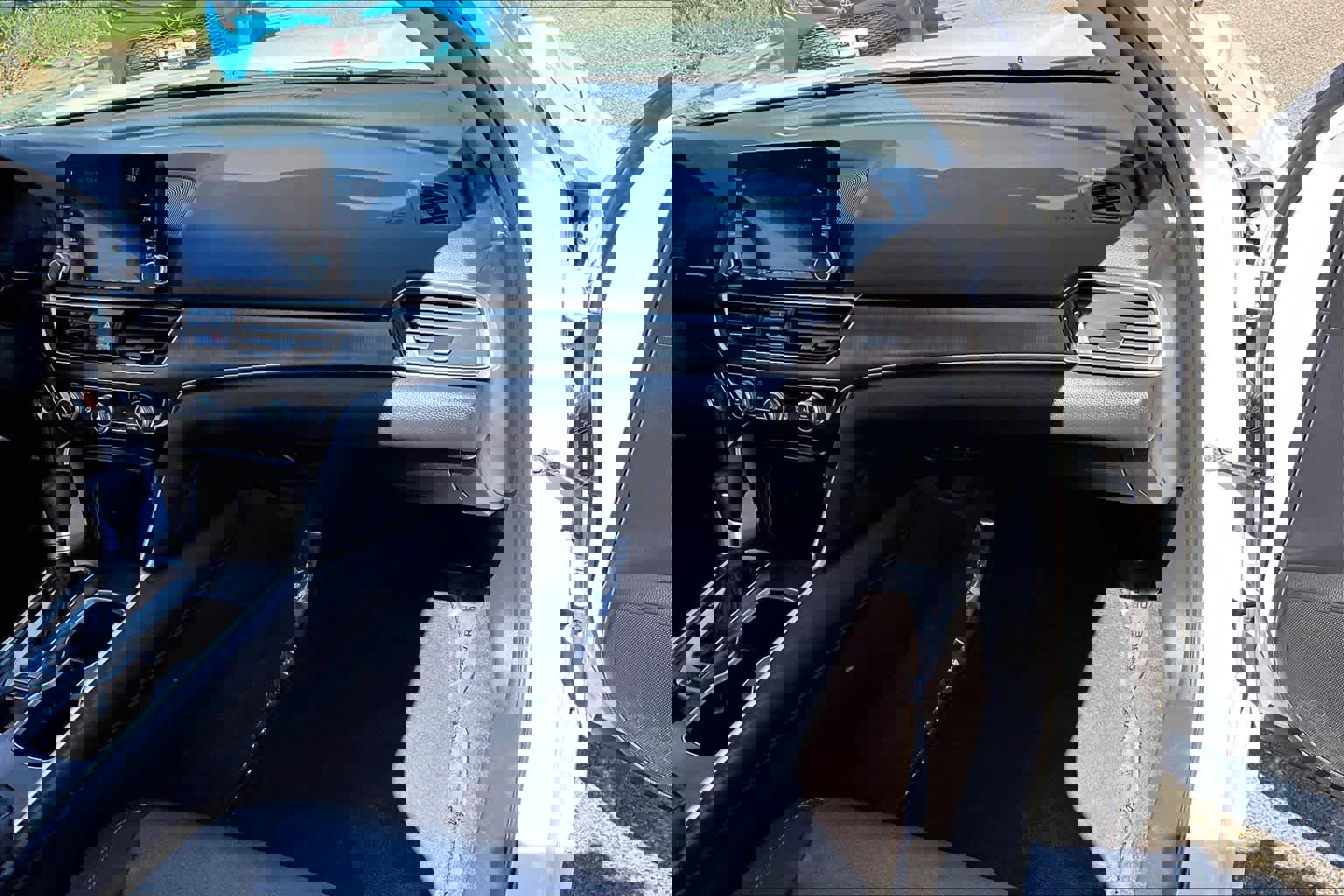 Used 2018 Honda Accord LX image 18