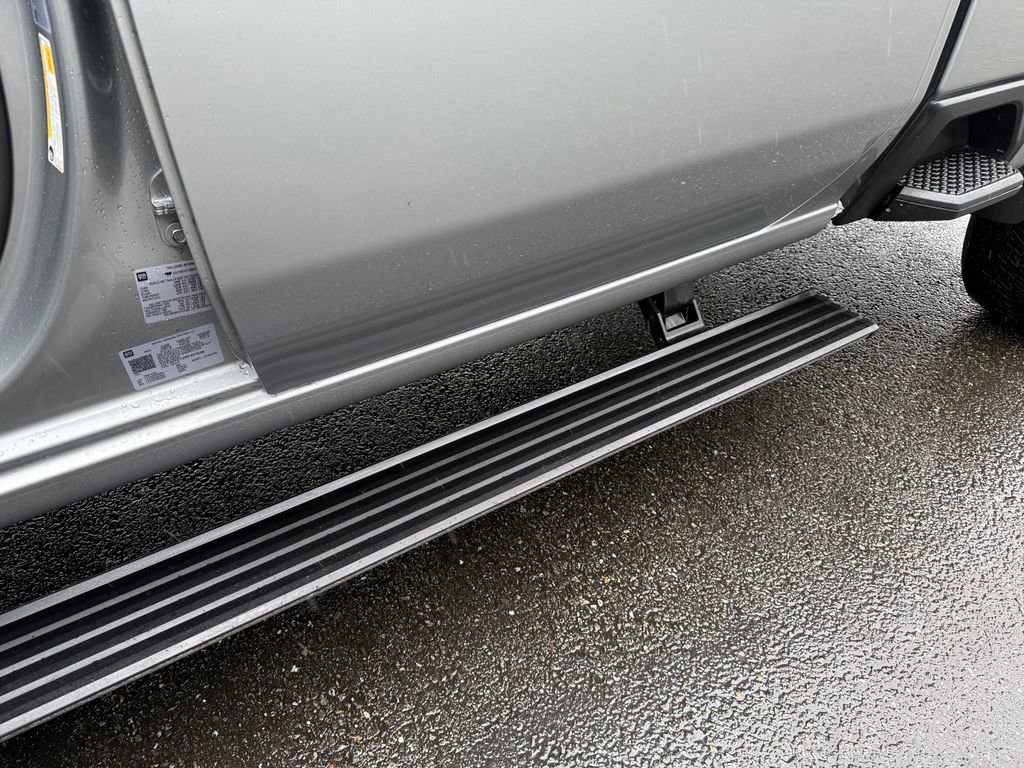 Used 2024 GMC Sierra 3500 Denali Ultimate image 24