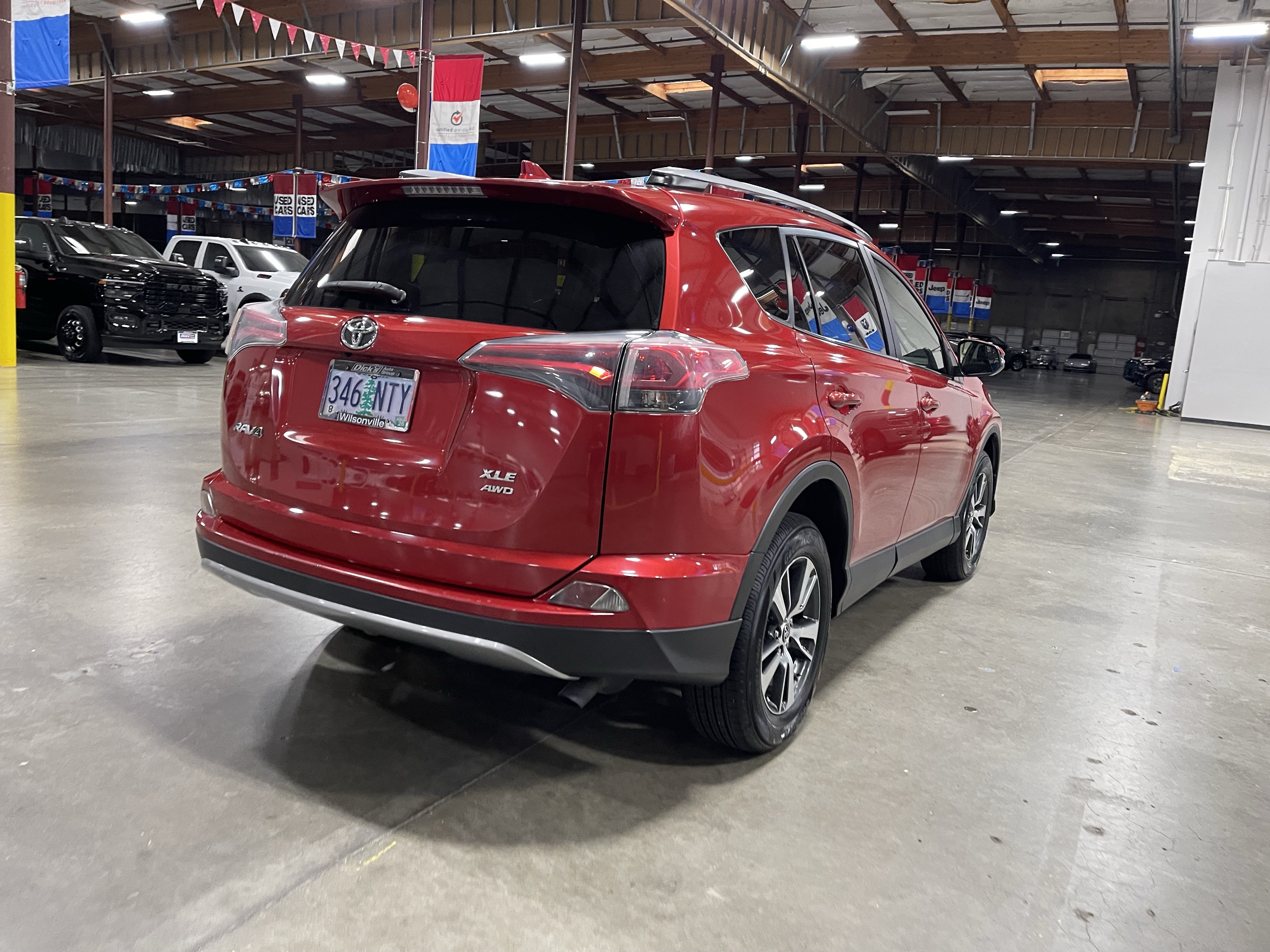 Used 2017 Toyota RAV4 XLE w/ Plus Special Value Package AWD/4WD image 5