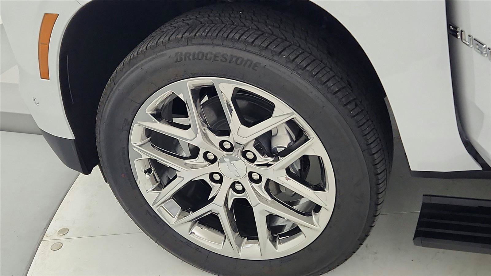 New 2026 Chevrolet Suburban Premier AWD/4WD image 39