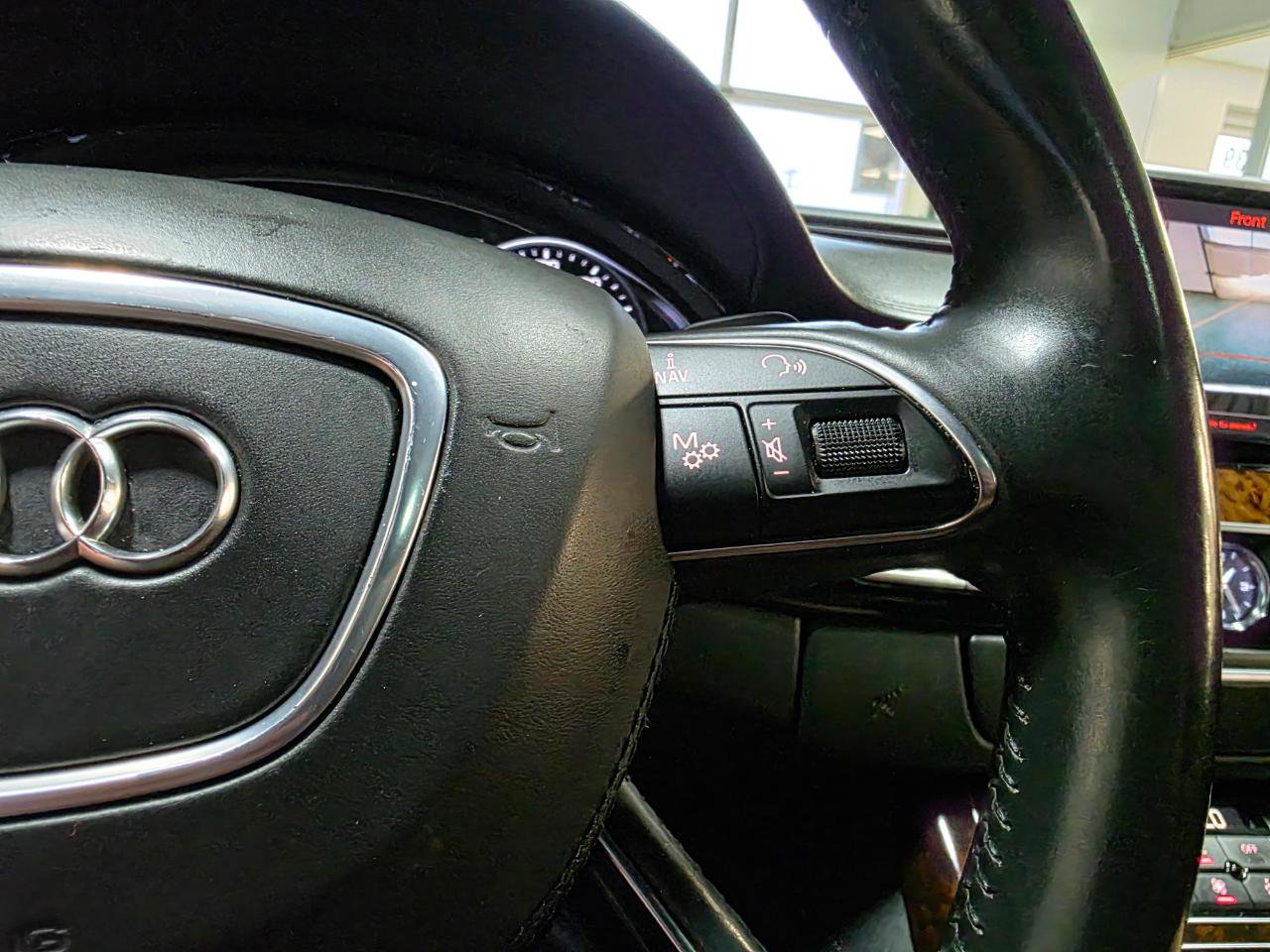 Used 2018 Audi A8 L 4.0T w/ Executive Package image 33