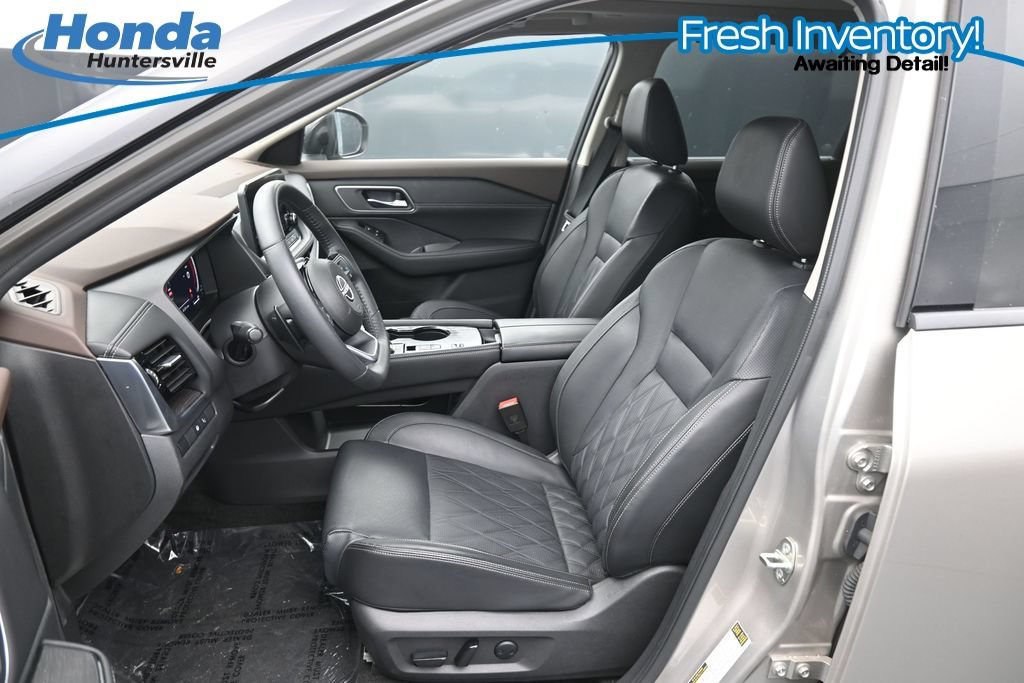 Used 2023 Nissan Rogue Platinum w/ Platinum Premium Package FWD image 14