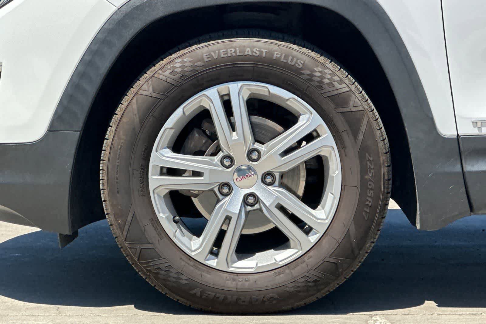 Used 2020 GMC Terrain SLE FWD image 12
