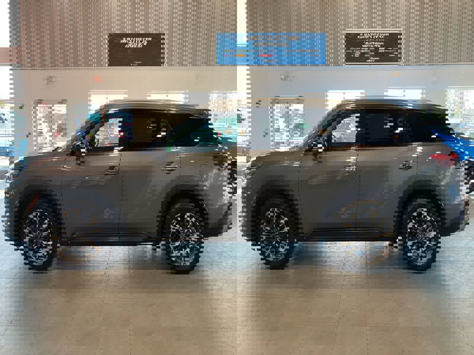 Used 2024 INFINITI QX60 Luxe AWD/4WD image 8