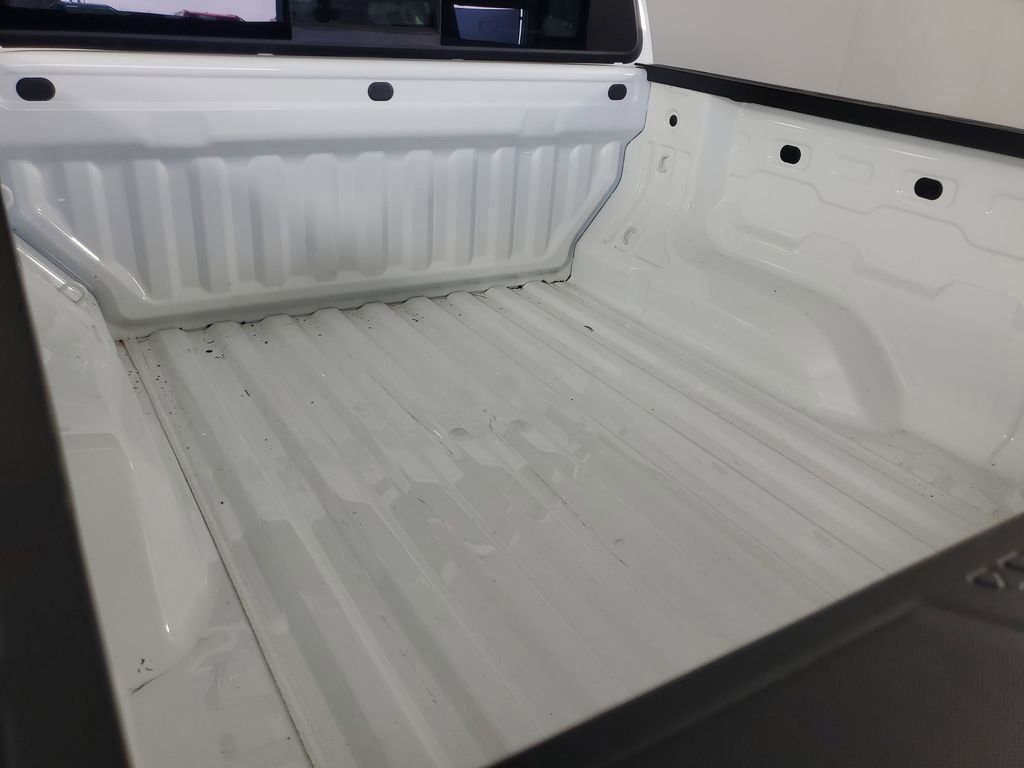 Used 2025 Chevrolet Colorado W/T image 31