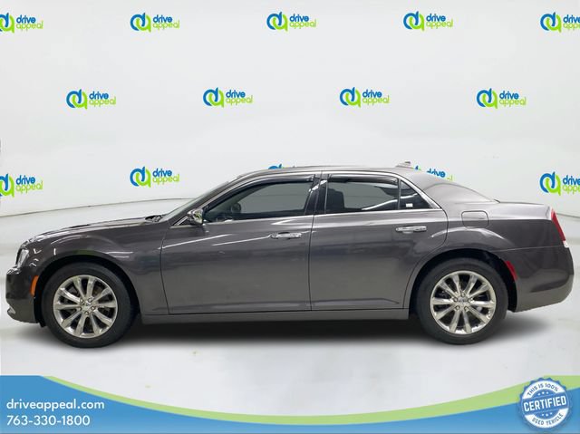 Used 2017 Chrysler 300 C AWD/4WD image 9