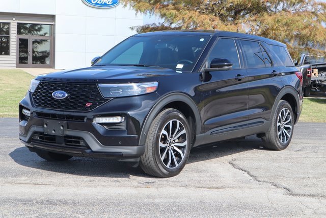 Used 2021 Ford Explorer ST w/ Equipment Group 401A image 2