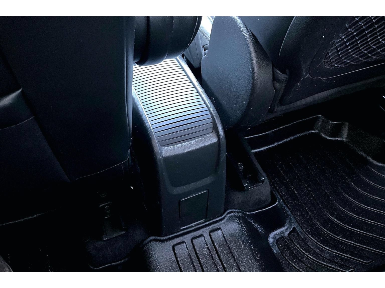Used 2019 Buick Encore Preferred FWD image 13