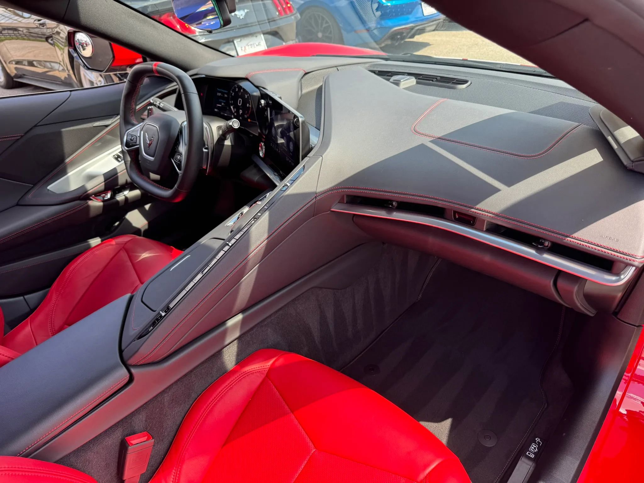 Used 2022 Chevrolet Corvette Stingray Coupe w/ Z51 Performance Package image 22