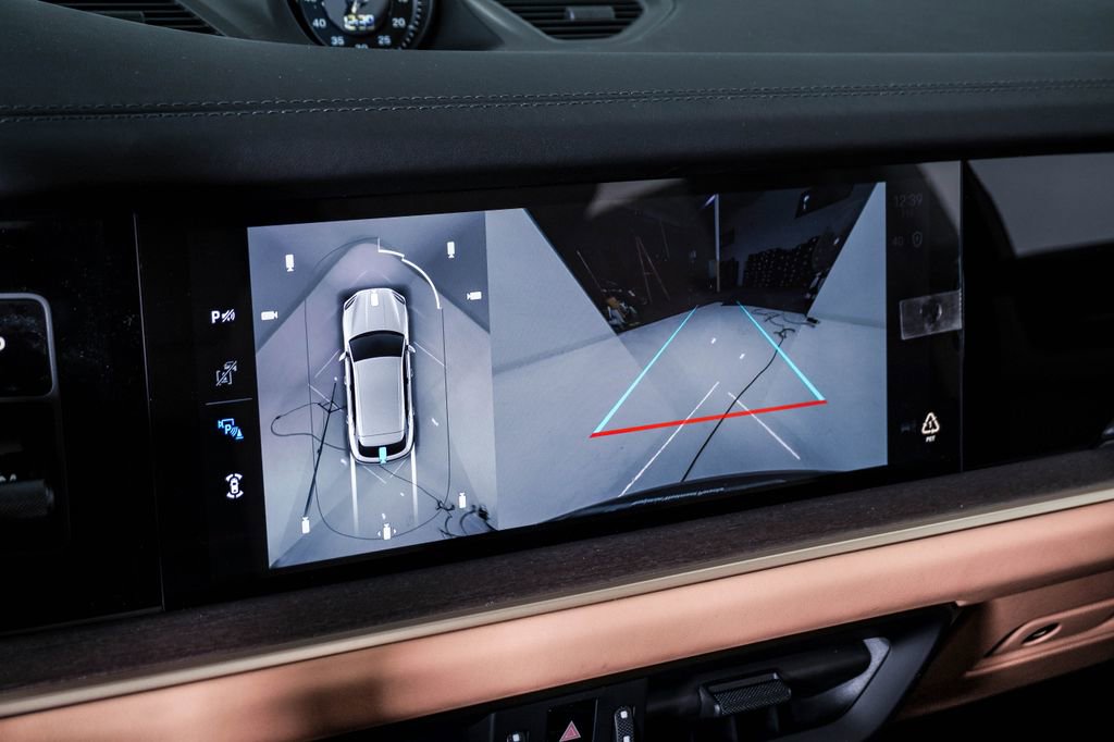 New 2026 Porsche Cayenne image 23