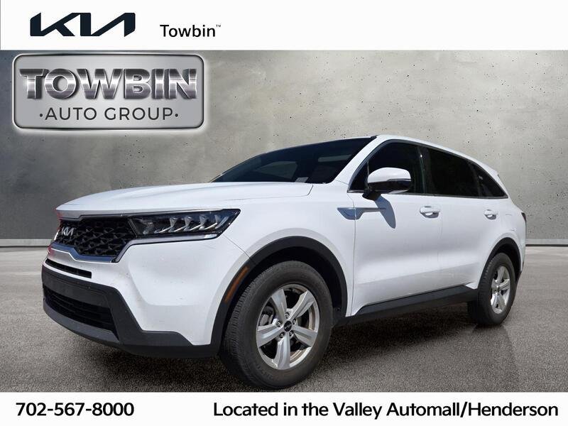 Certified 2022 Kia Sorento LX FWD image 1
