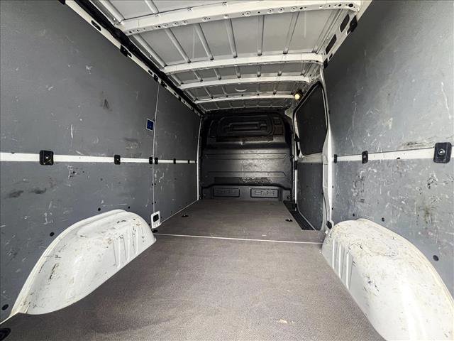 Used 2024 Mercedes-Benz Sprinter 2500 image 6