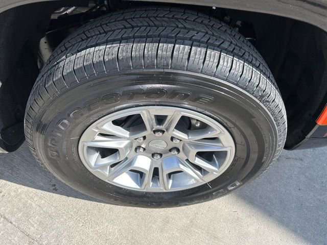 New 2024 Jeep Wagoneer 4WD w/ Convenience Group I image 28