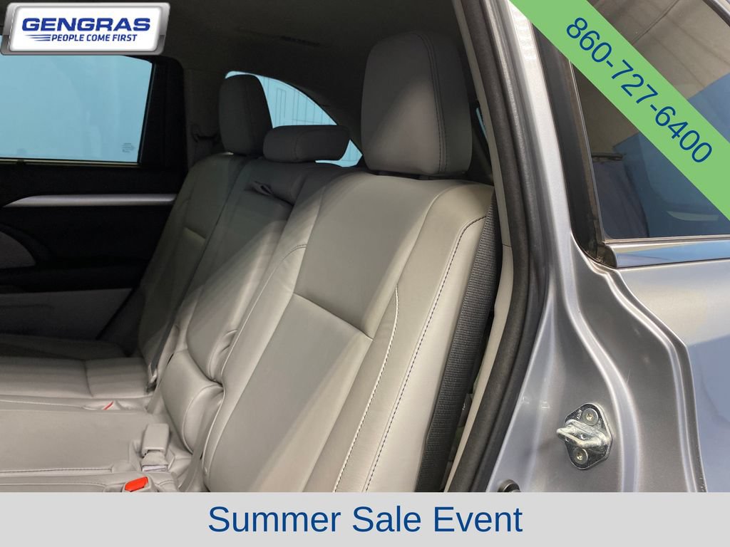 Used 2016 Toyota Highlander XLE w/ Protection Package #3 AWD/4WD image 26