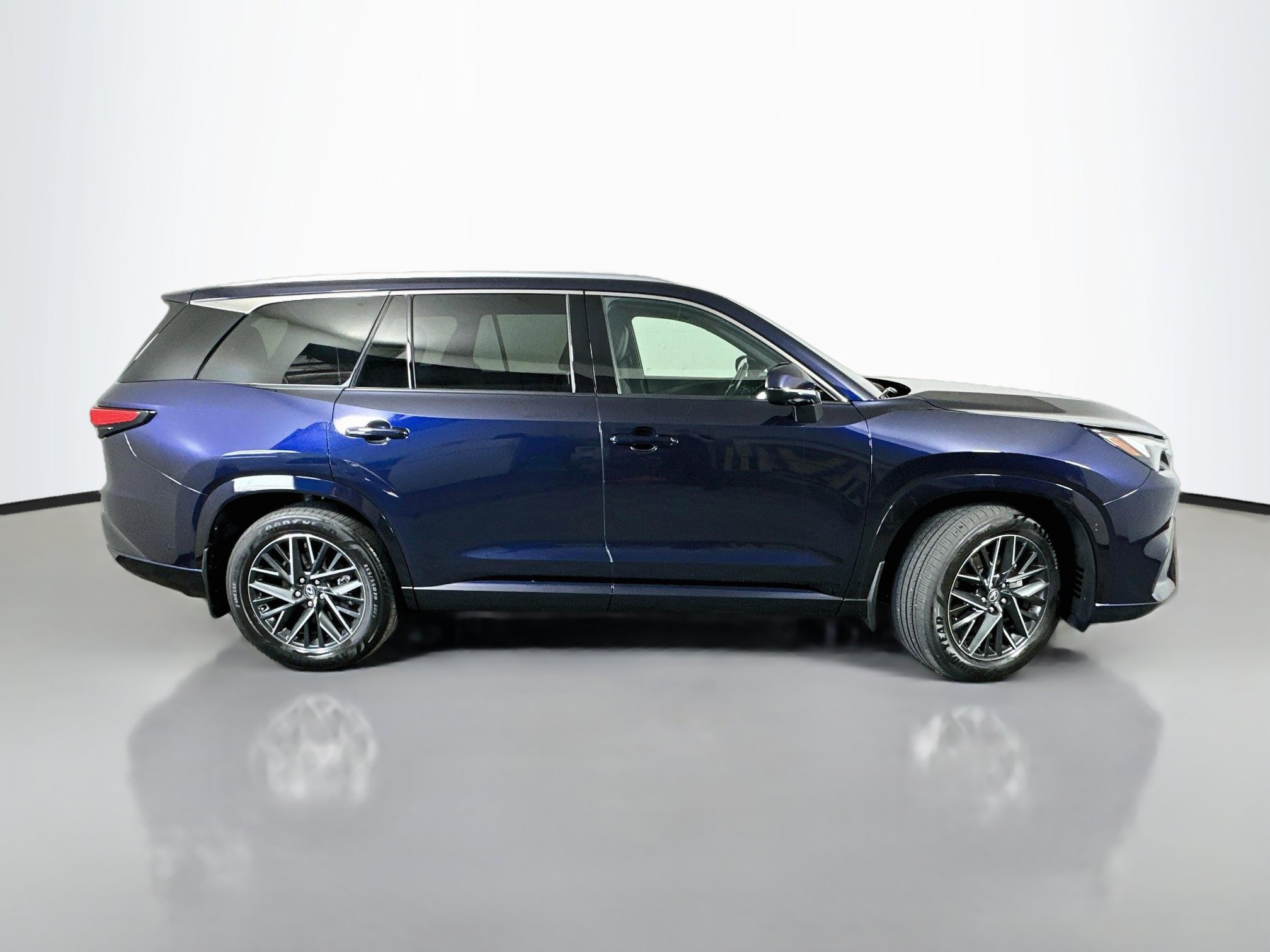 Certified 2024 Lexus TX 350 AWD w/ Captains Chair Package image 8