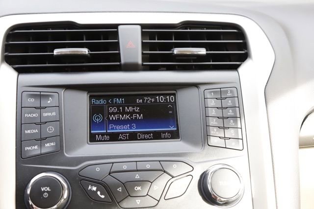 Used 2013 Ford Fusion SE image 23