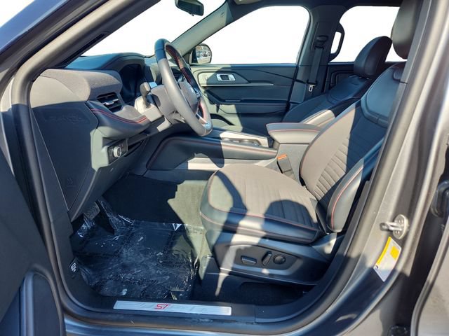 Used 2025 Ford Explorer ST-Line AWD/4WD image 10