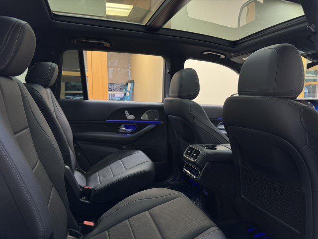 Certified 2025 Mercedes-Benz GLS 450 4MATIC image 15