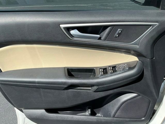 Used 2020 Ford Edge SEL FWD image 13