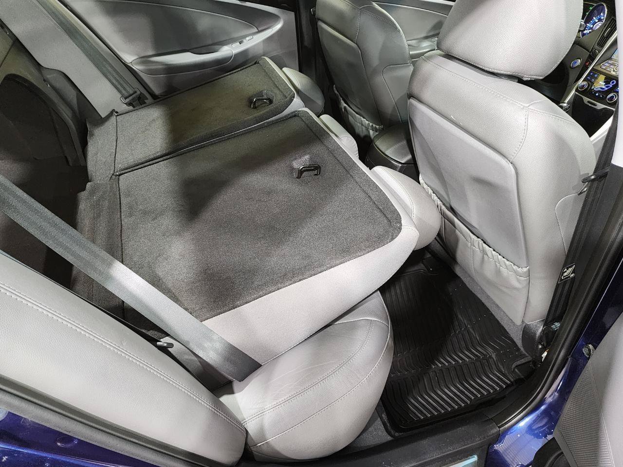 Used 2012 Hyundai Sonata Limited w/ Navigation Pkg FWD image 36