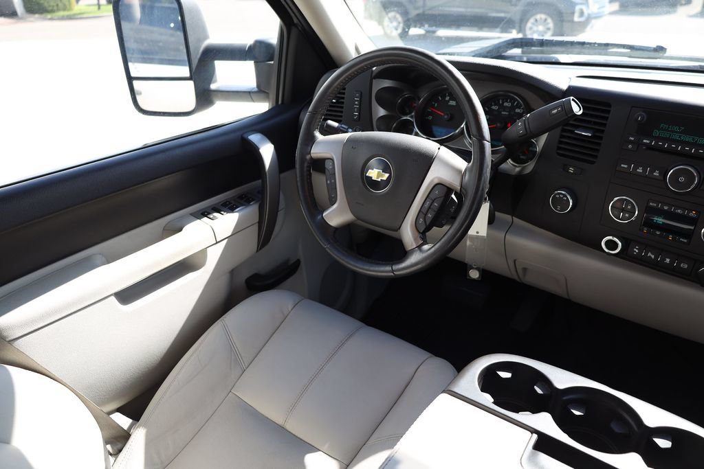 Used 2011 Chevrolet Silverado 3500 LT w/ Interior Plus Package AWD/4WD image 20