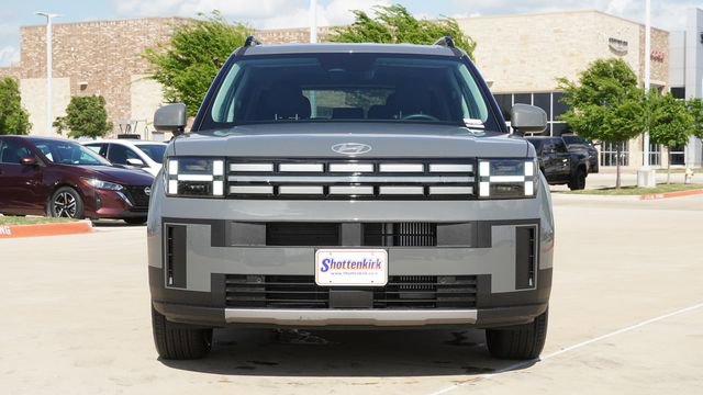 Used 2026 Hyundai Santa Fe SEL FWD image 2
