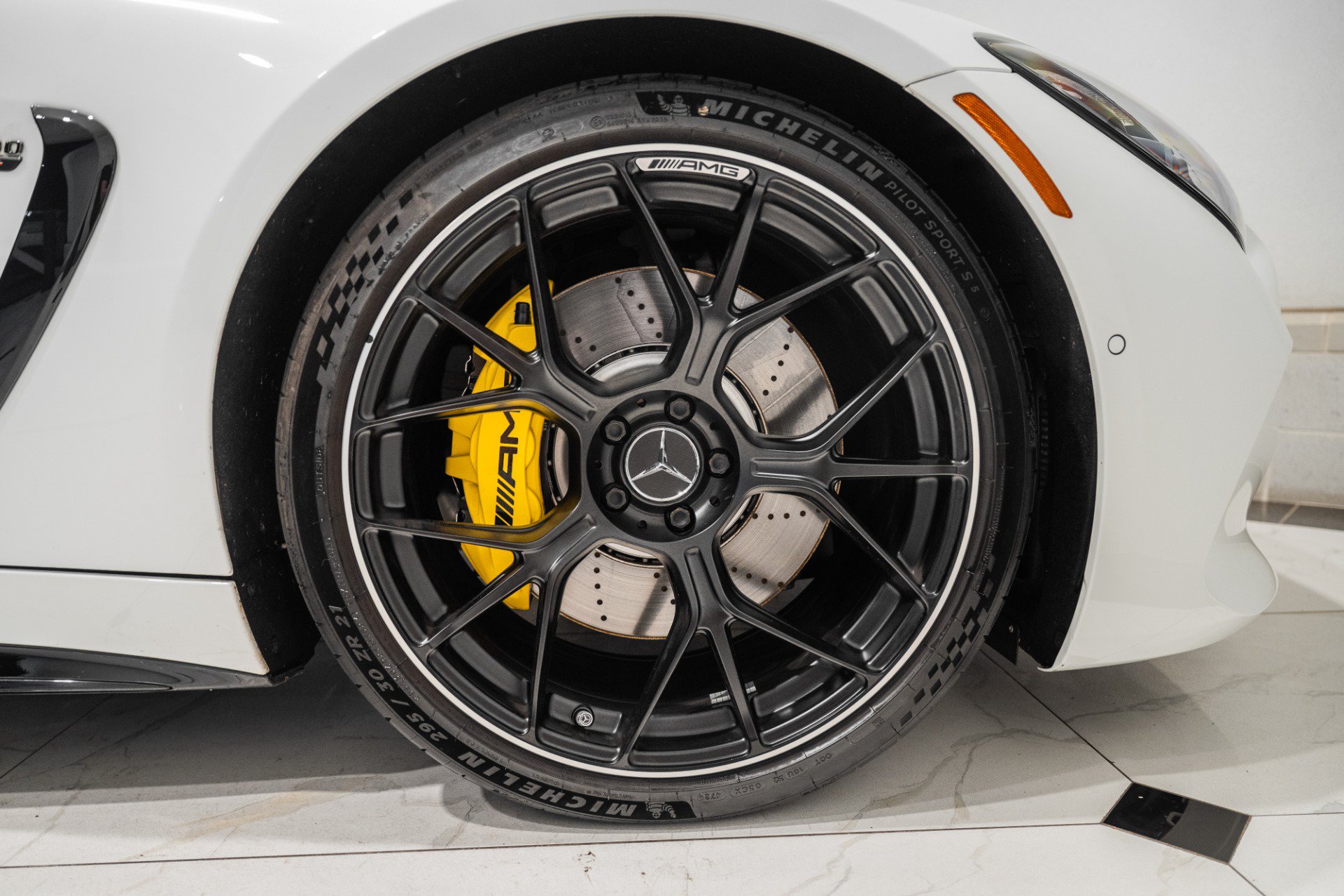 Used 2025 Mercedes-Benz AMG GT 63 image 18