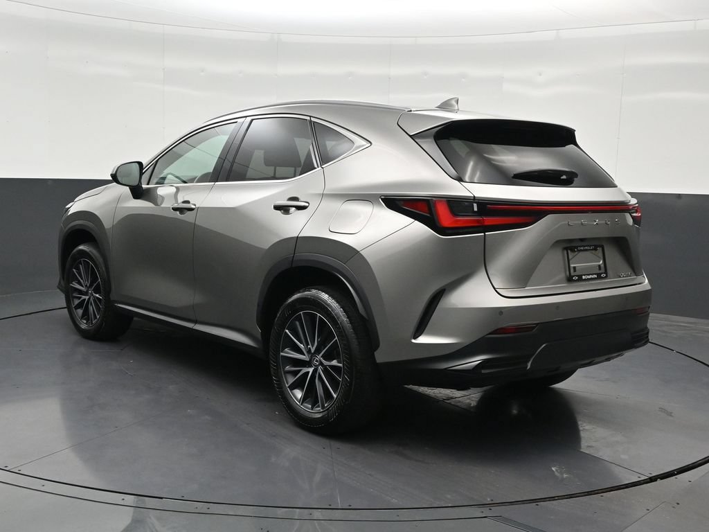 Used 2024 Lexus NX 250 FWD image 3