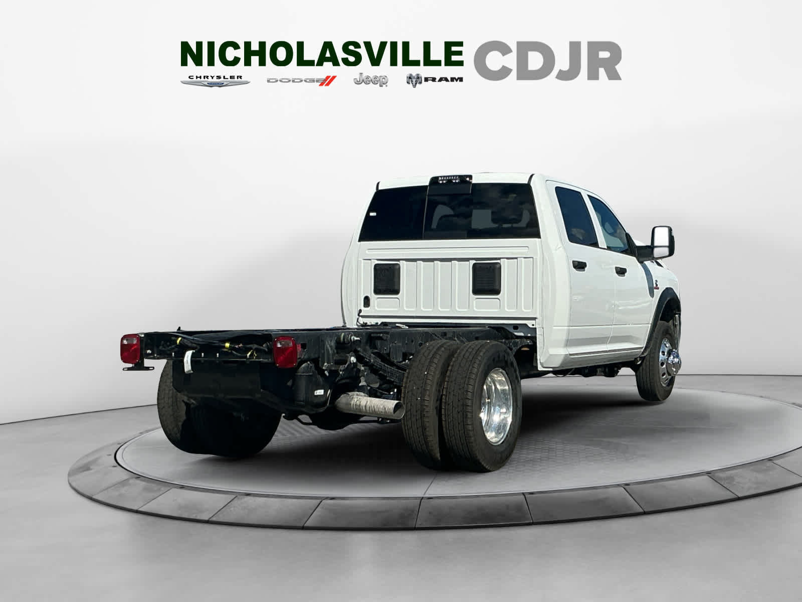 New 2026 RAM 3500 Tradesman AWD/4WD image 6