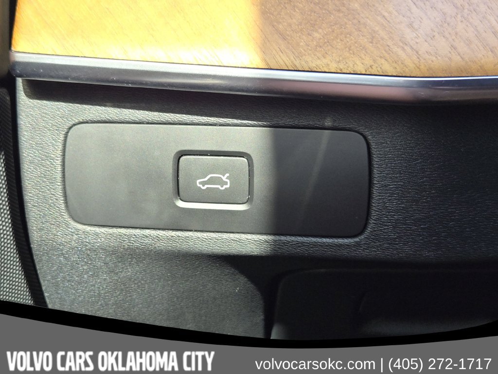 Certified 2023 Volvo XC90 B6 Plus w/ Protection Package Premier AWD/4WD image 23