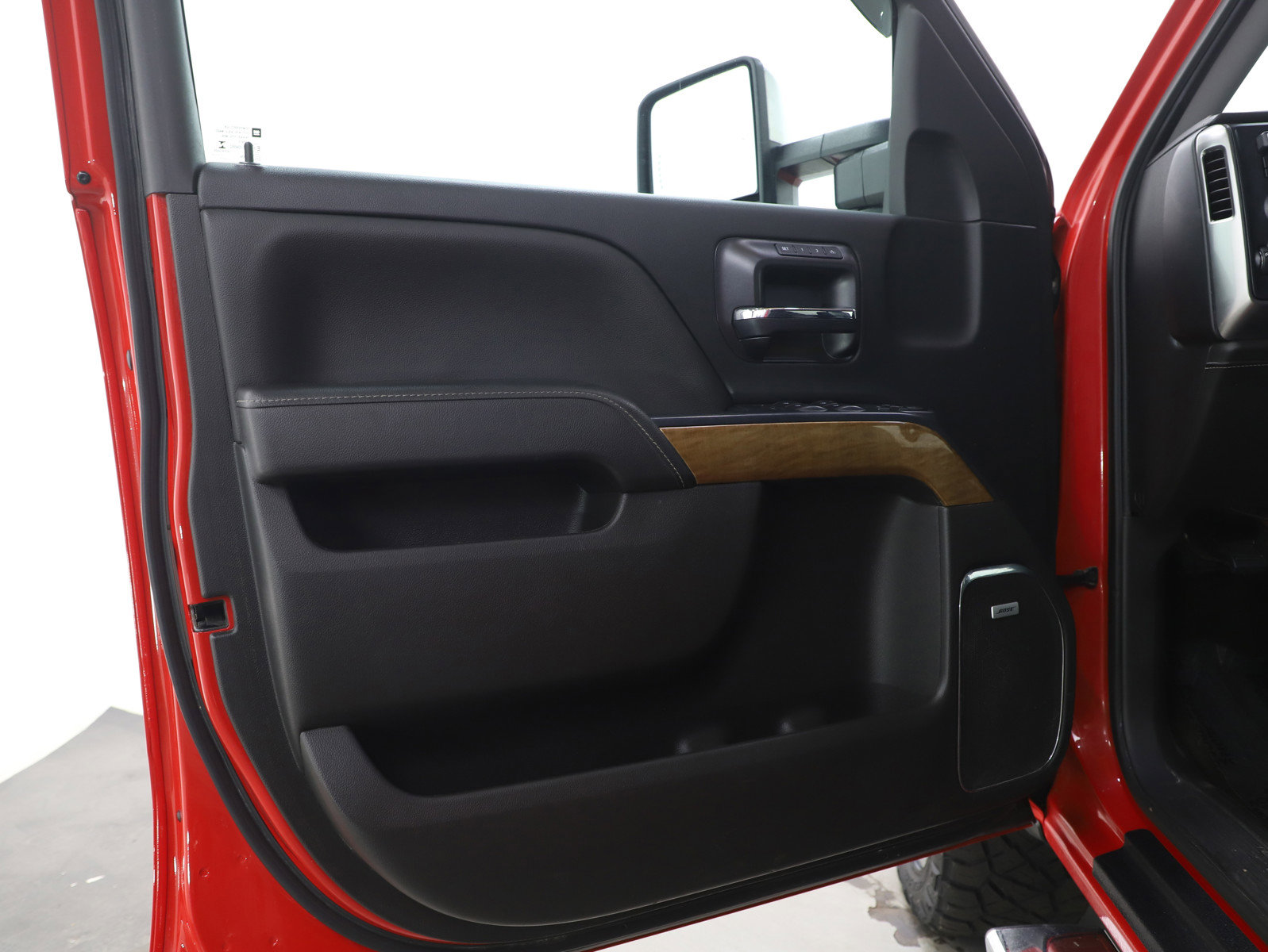 Used 2018 Chevrolet Silverado 1500 LTZ w/ LTZ Plus Package image 20