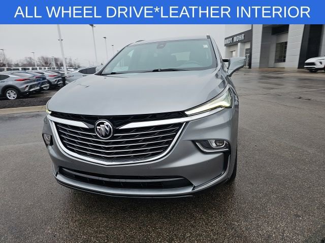 Used 2023 Buick Enclave Essence image 5