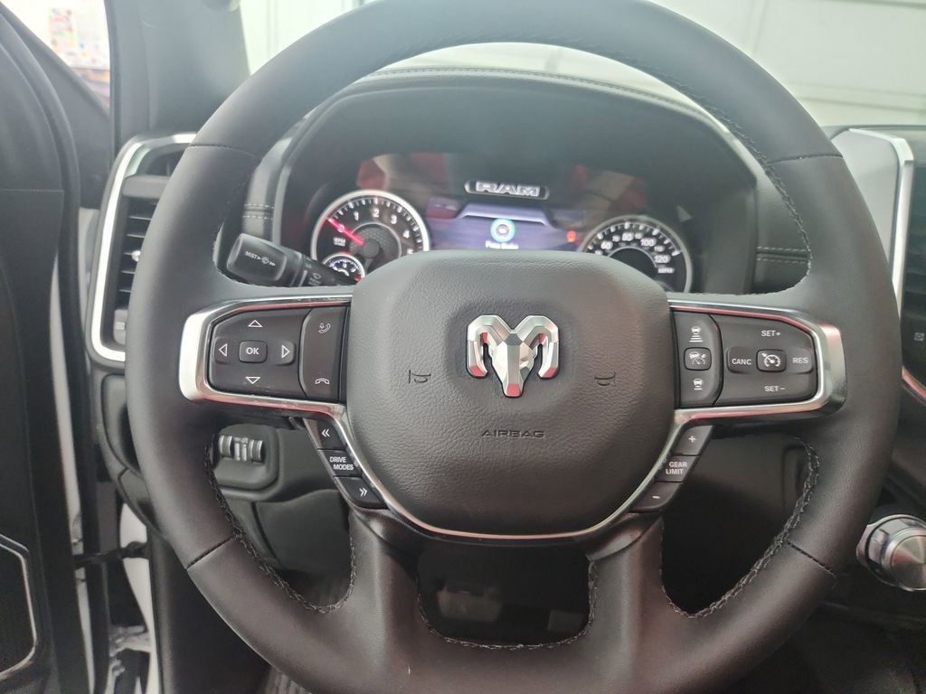 New 2026 RAM 1500 Laramie AWD/4WD image 22