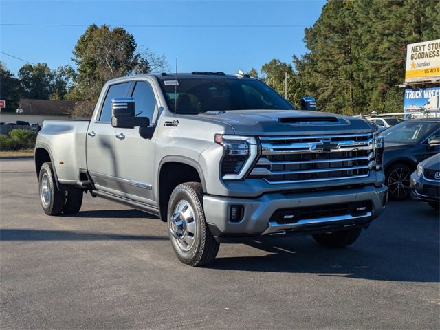 New 2026 Chevrolet Silverado 3500 High Country w/ High Country Premium Package image 2