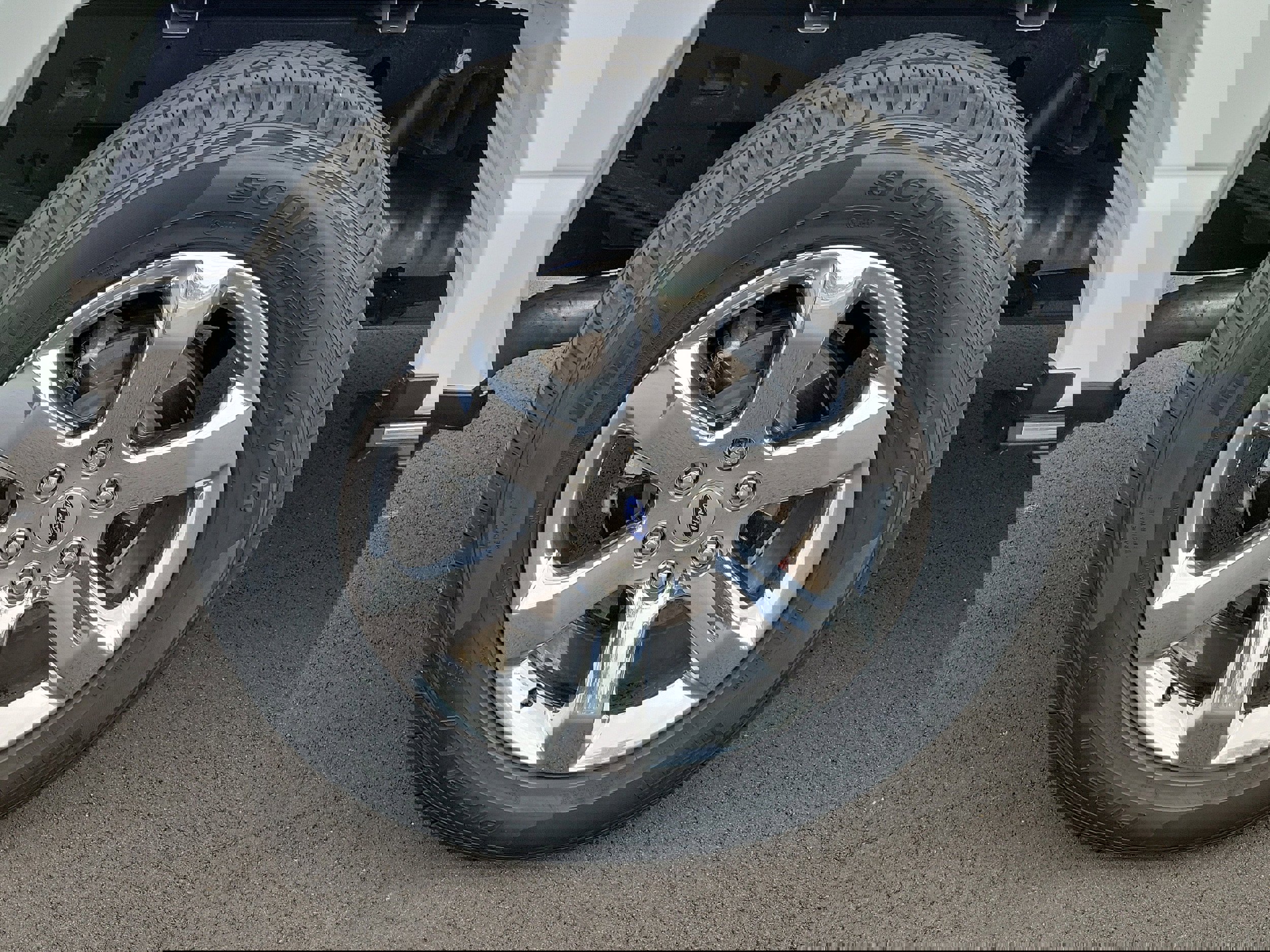 Used 2023 Ford F150 Lariat w/ Equipment Group 502A High image 5