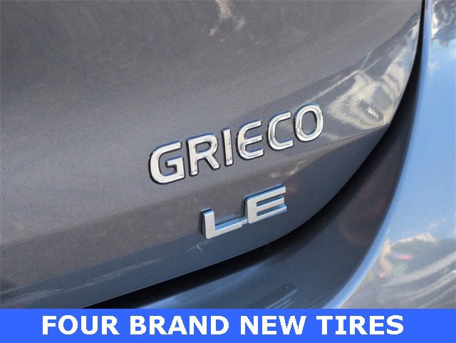 Used 2024 Toyota Highlander LE image 6