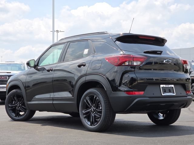 New 2026 Chevrolet TrailBlazer LT w/ Midnight Edition FWD image 11
