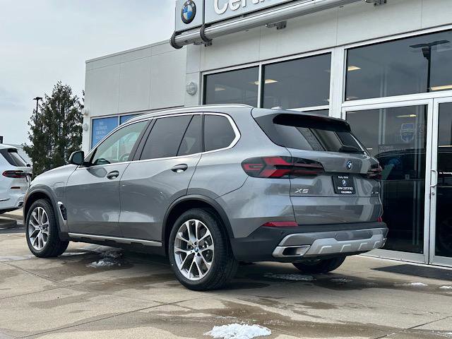 Certified 2024 BMW X5 xDrive50e w/ Premium Package image 7