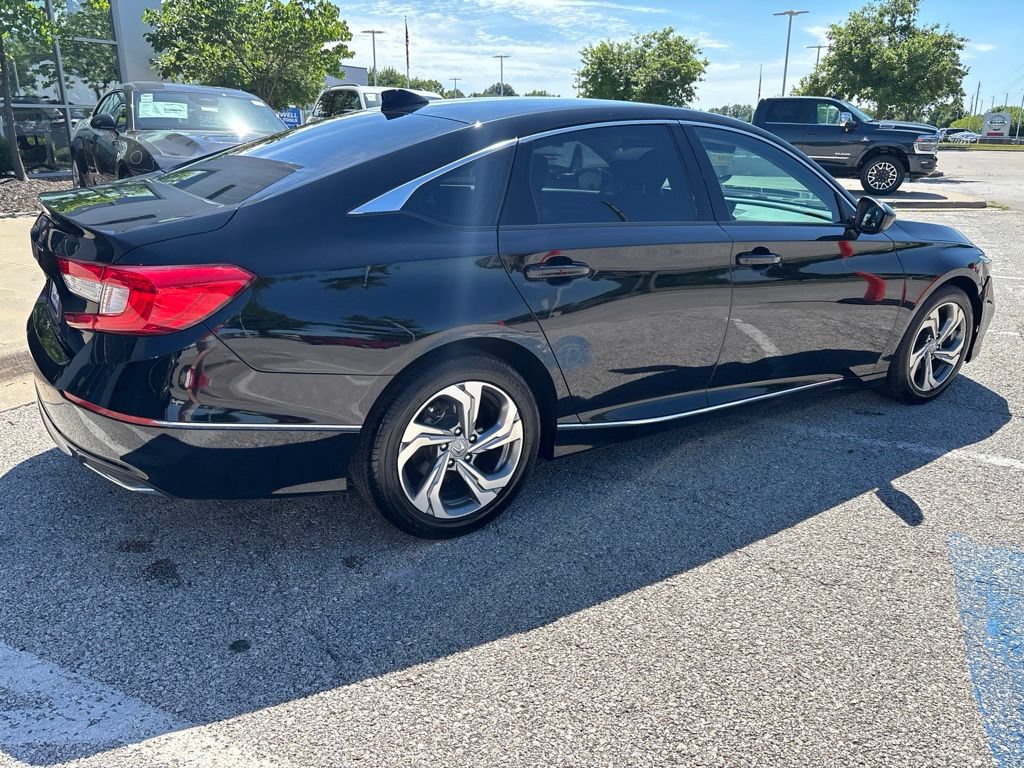 Used 2018 Honda Accord EX image 26