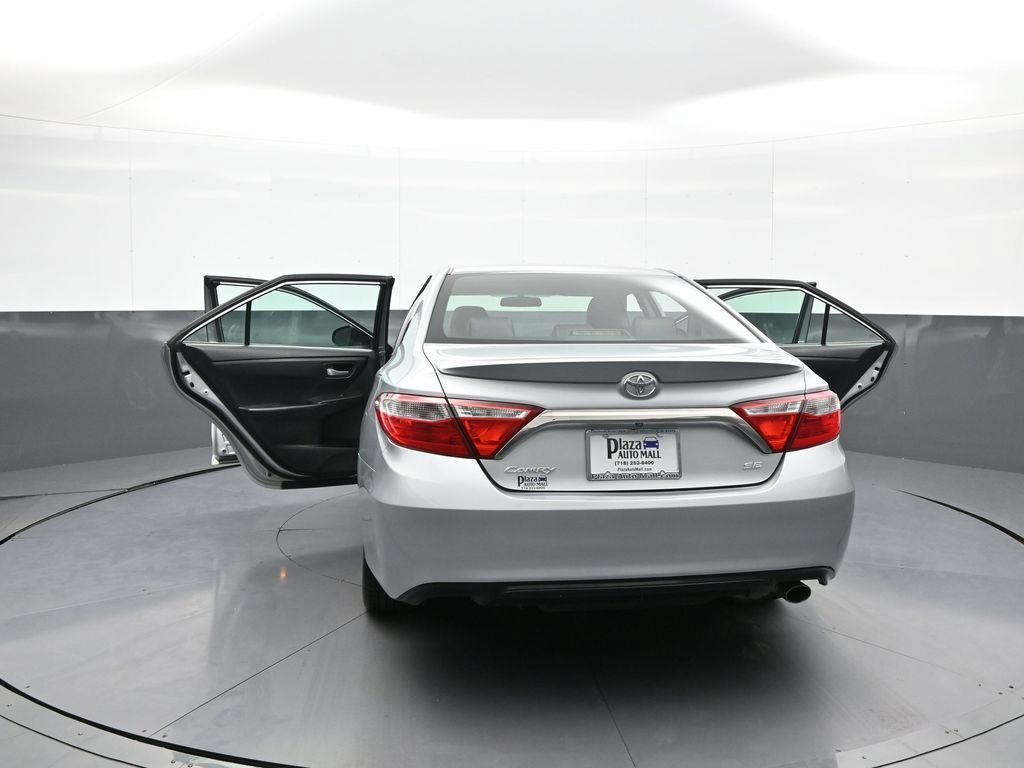 Certified 2017 Toyota Camry SE FWD image 45