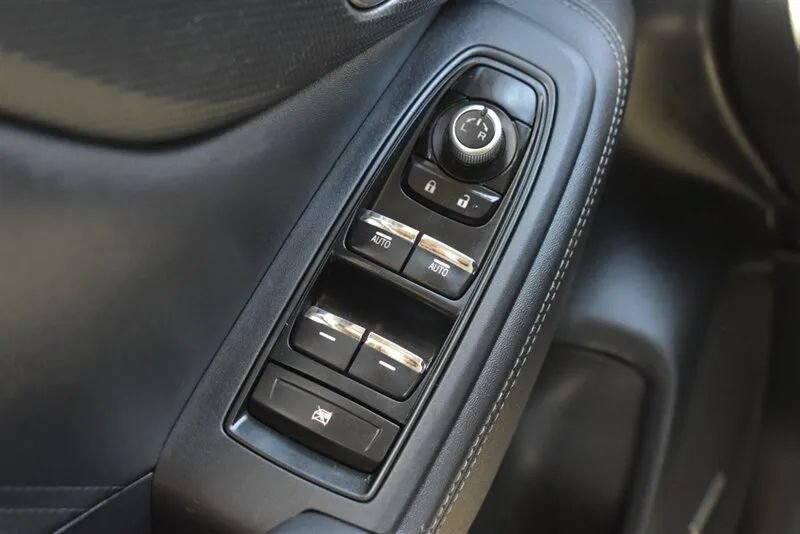 Used 2019 Subaru Forester Limited AWD/4WD image 17