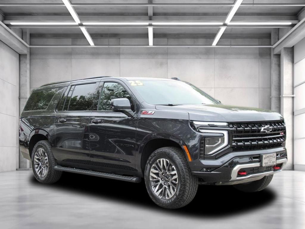 Used 2025 Chevrolet Suburban Z71 AWD/4WD image 1
