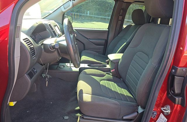 Used 2020 Nissan Frontier S RWD image 7